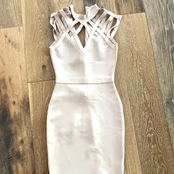 Dresses & Skirts - Bandage MIDI dress